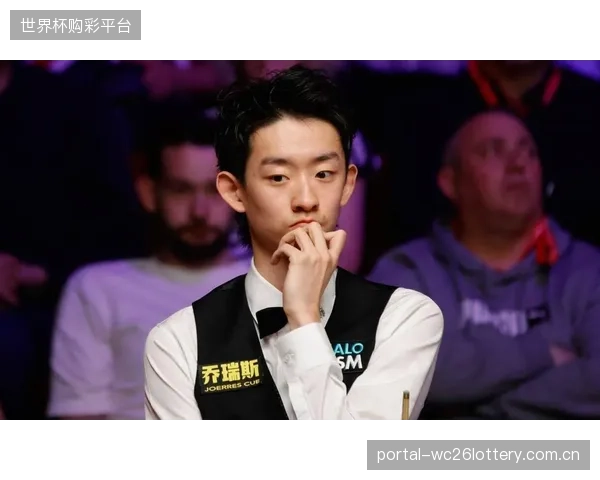 吴宜泽在“八红锁黑”罕见僵局中胜出，创造克鲁斯堡正赛最长单局纪录。